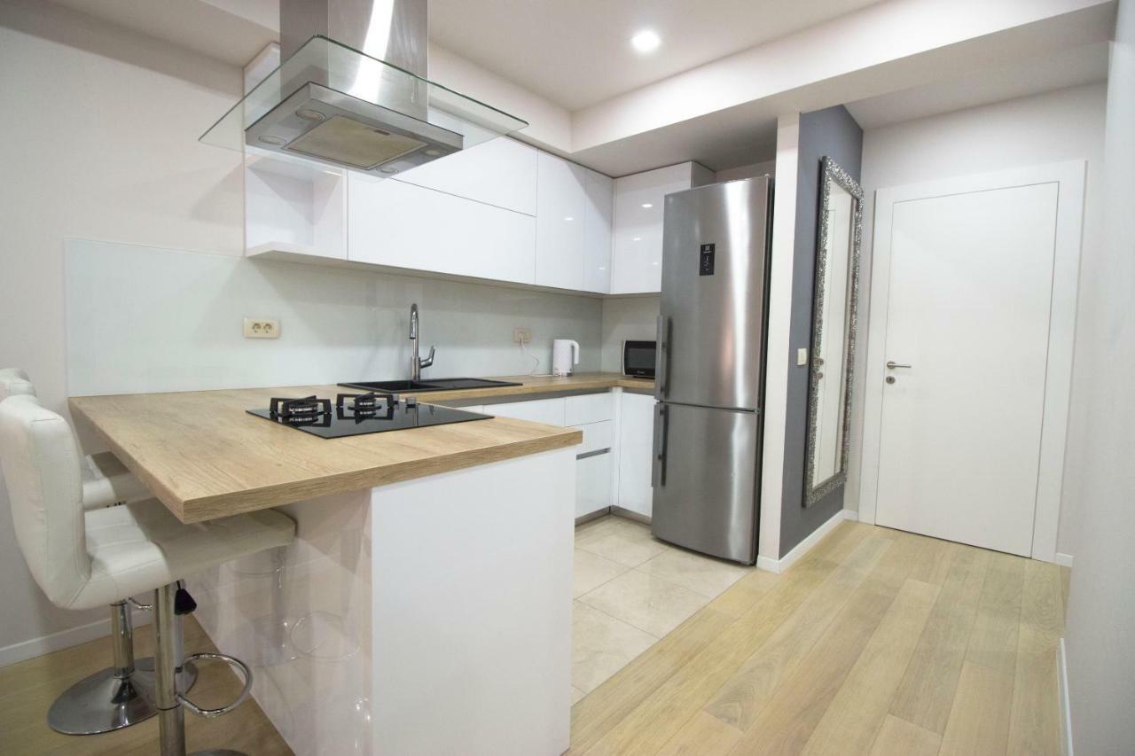 Apartment Deluxe Nana Макарська Екстер'єр фото