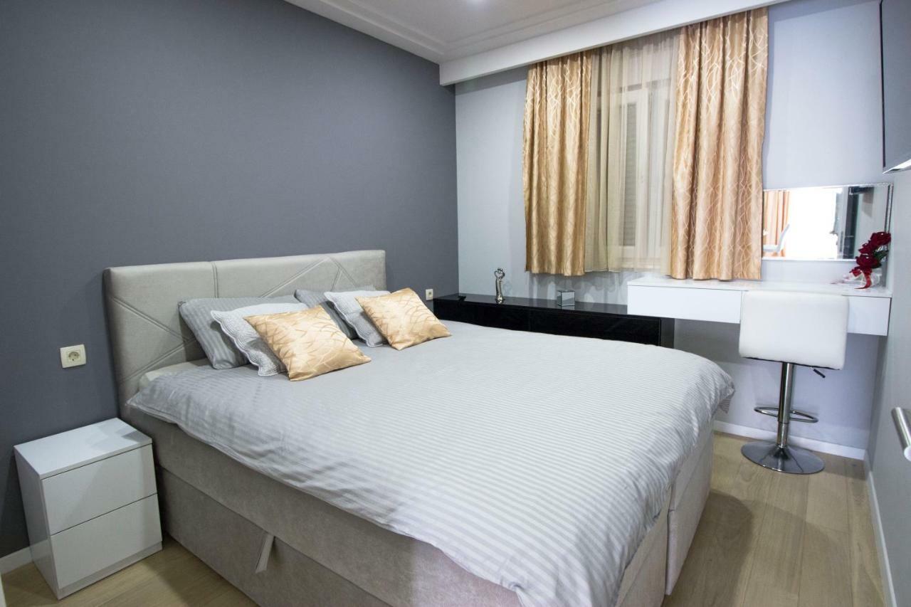 Apartment Deluxe Nana Макарська Екстер'єр фото